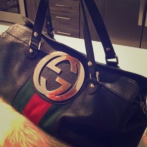 Gucci handbag (Classic and RARE)
